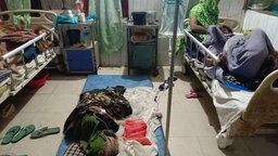 মেহেন্দিগঞ্জে দুই বিদ্যালয়ে বজ্রপাত, শিক্ষকসহ ১৬ শিক্ষার্থী আহত