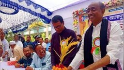 সরকারি টাকায় না পোষালে চাকরি করার দরকার নেই : আইনমন্ত্রী