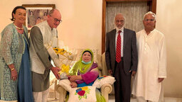 খালেদা জিয়ার সঙ্গে বিদায়ী জার্মান রাষ্ট্রদূতের সৌজন্য সাক্ষাৎ