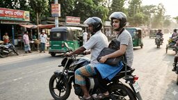 বগুড়ায় লিফট দেওয়ার নামে অজ্ঞান পার্টির খপ্পরে যুবক, ল্যাপটপ-মোবাইলসহ সর্বস্ব লুট