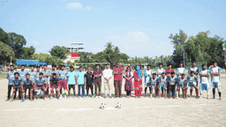 রবীন্দ্র বিশ্ববিদ্যালয়ের বাংলা বিভাগের ফুটবল টুর্নামেন্টের ফাইনাল অনুষ্ঠিত।