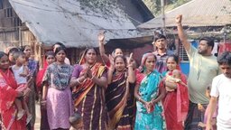 কোটালিপাড়ায় চলাচলের একমাত্র পথ বন্ধ, গৃহবন্দী ৩০–৩৫ পরিবার