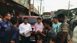 চাটখিলে ভ্রাম্যমাণ আদালতের অভিযান, ১০ চালককে জরিমানা