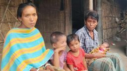 সদ্য ভূমিষ্ঠ সন্তানকে দত্তক দিতে সামাজিক যোগাযোগমাধ্যমে পোস্ট