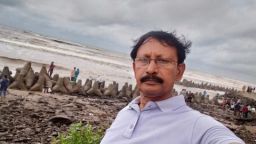 আলিয়াবাদ ইউপি চেয়ারম্যান ওমর ফারুক ডাবলু কে ‌ ‌আদালতে সোপর্দ করেছে ডিবি পুলিশ