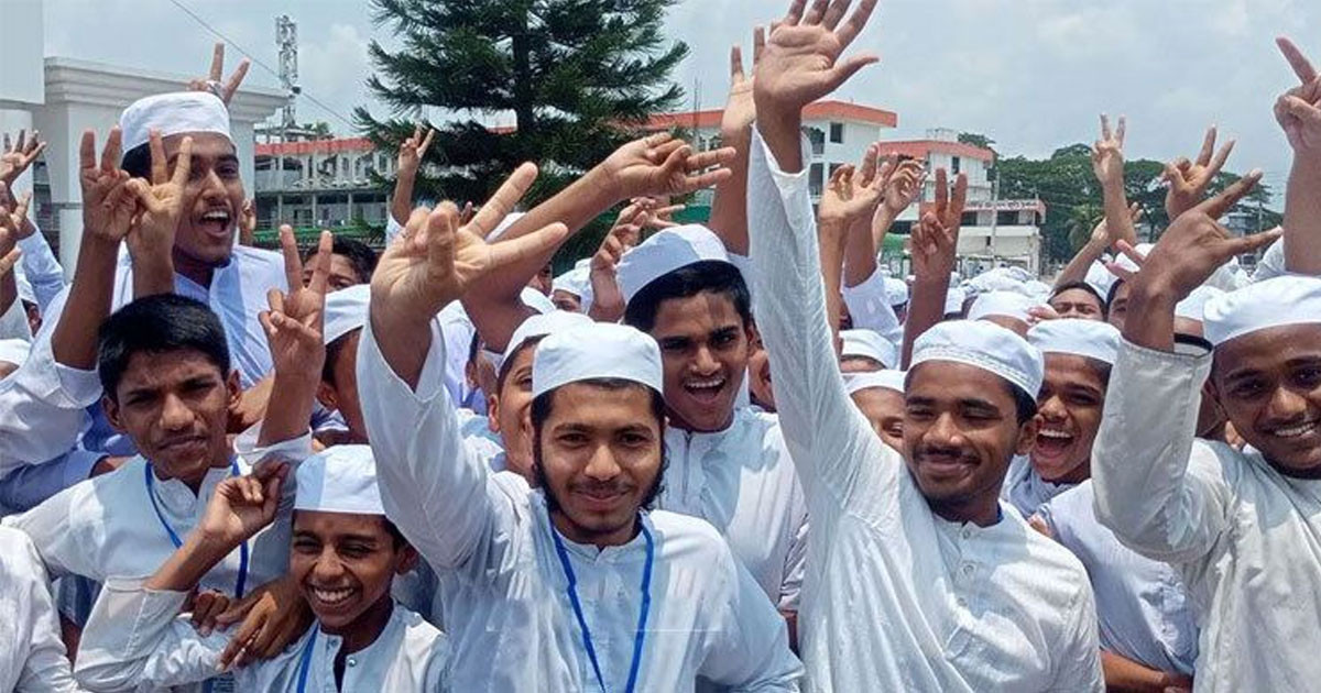 মাদরাসায় পাসের হার ৭৫.৬১ শতাংশ, জিপিএ-৫ পেলেন ৪২৬৮ জন